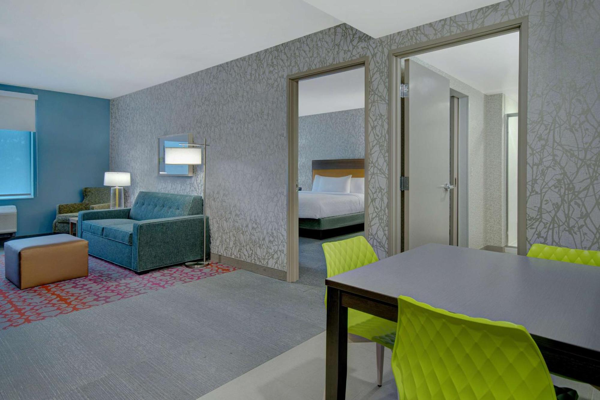 Home2 Suites By Hilton Grand Rapids Airport Kentwood Екстер'єр фото